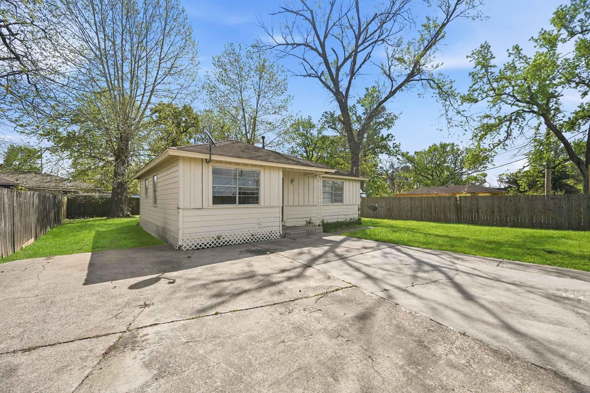 9118 Spaulding Street