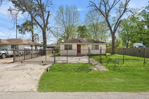 Photo of 9118 Spaulding Street, Houston, TX 77016 (MLS # 31146203)