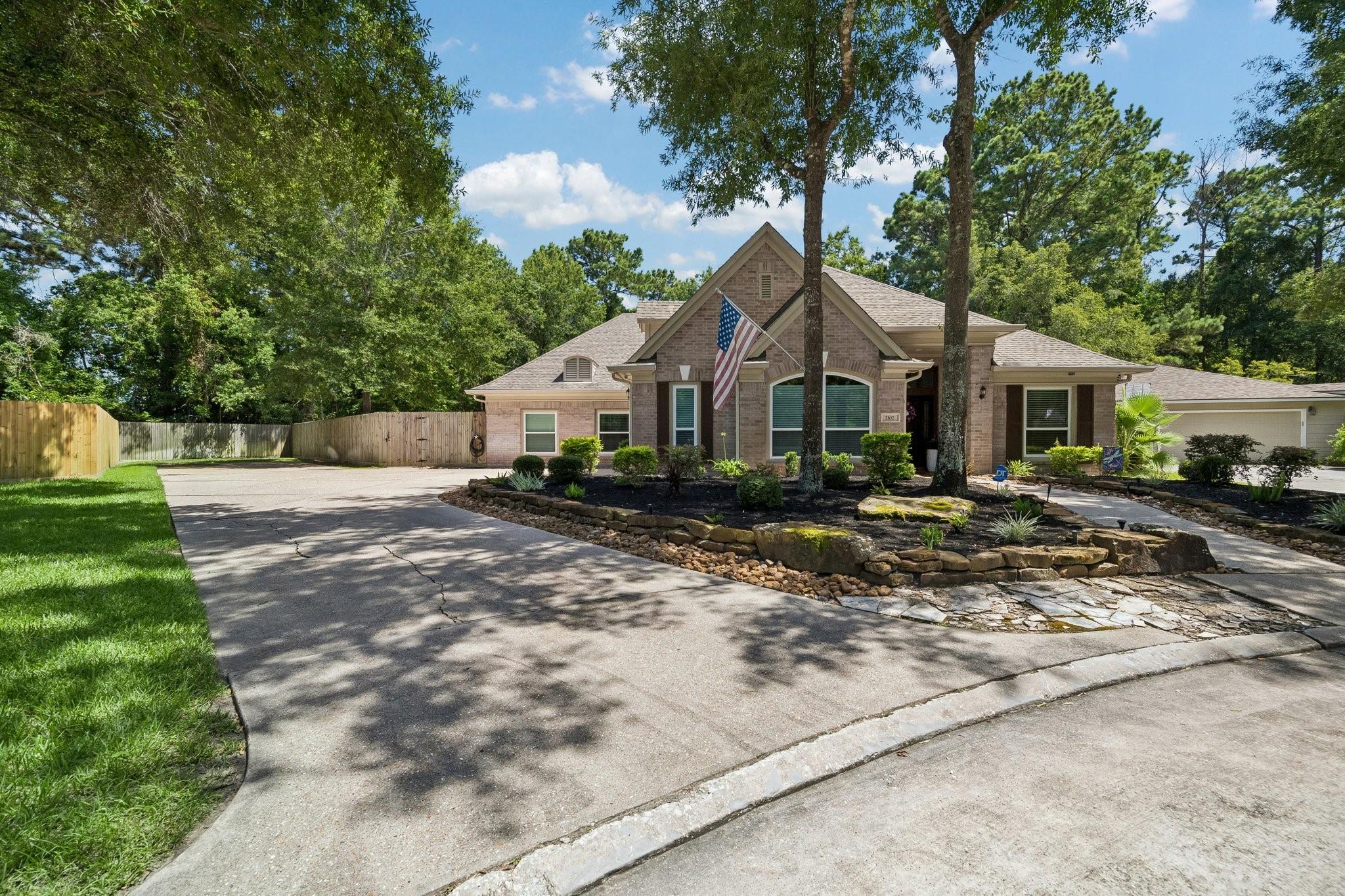 2102 Hickory Village Circle