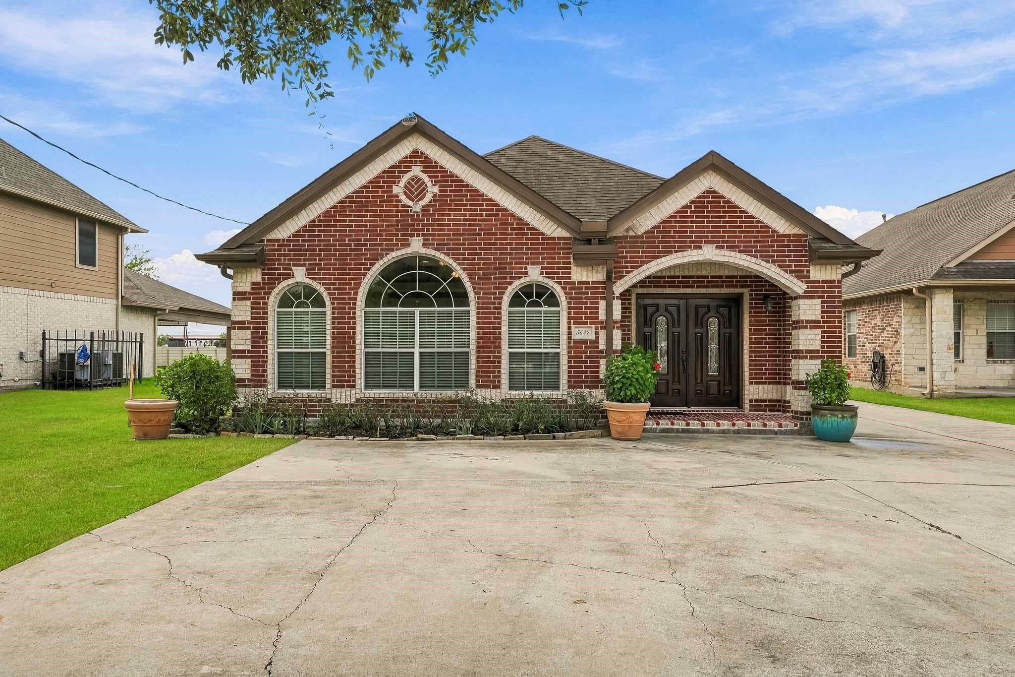 5627 Brookfield Drive