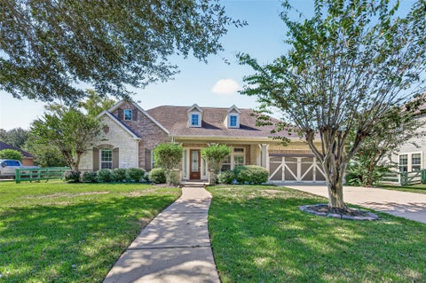 Photo of 5119 Water Oak Crescent, Fulshear, TX 77441 (MLS # 84208226)