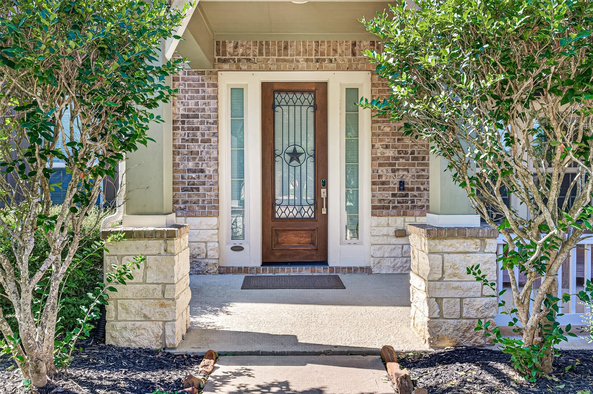 5119 Water Oak Crescent