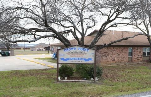 Apartment For Rent - 700 S Main St St<br/> Venus, TX 76084
