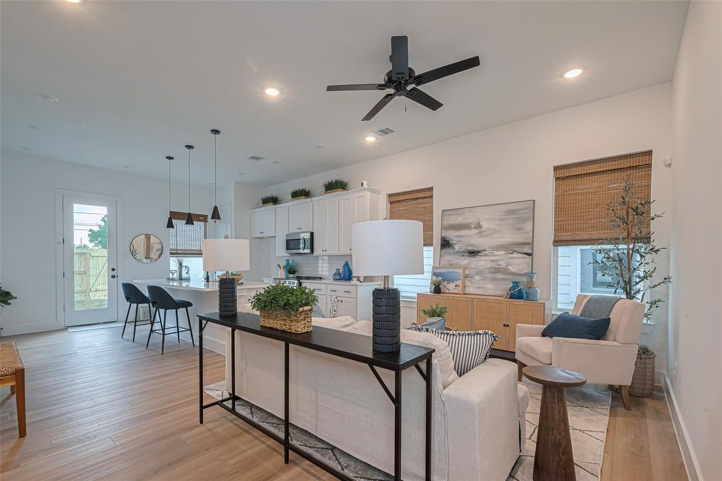 Photo of 1462 Ferguson Way Way, Houston, TX 77088 (MLS # 19161682)