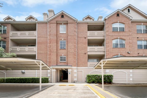 Photo of 2111 Welch Street #A211, Houston, TX 77019 (MLS # 91669150)