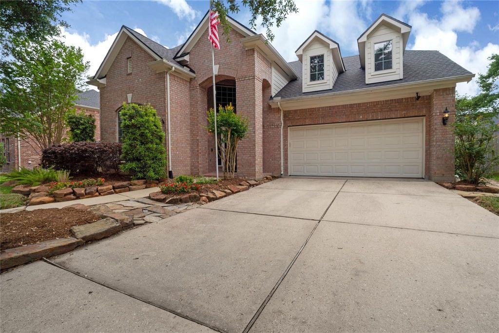 Photo of 2311 Chasebrook Trail Trail W, Kingwood, TX 77345 (MLS # 44435715)