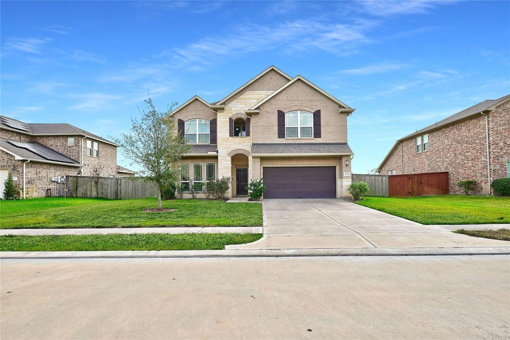 Photo of 5936 Pearland Place, Pearland, TX 77581 (MLS # 19783511)