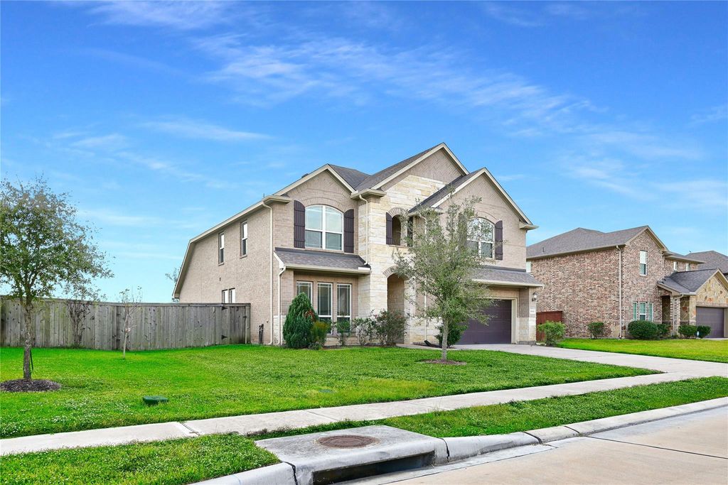 Photo of 5936 Pearland Place, Pearland, TX 77581 (MLS # 19783511)