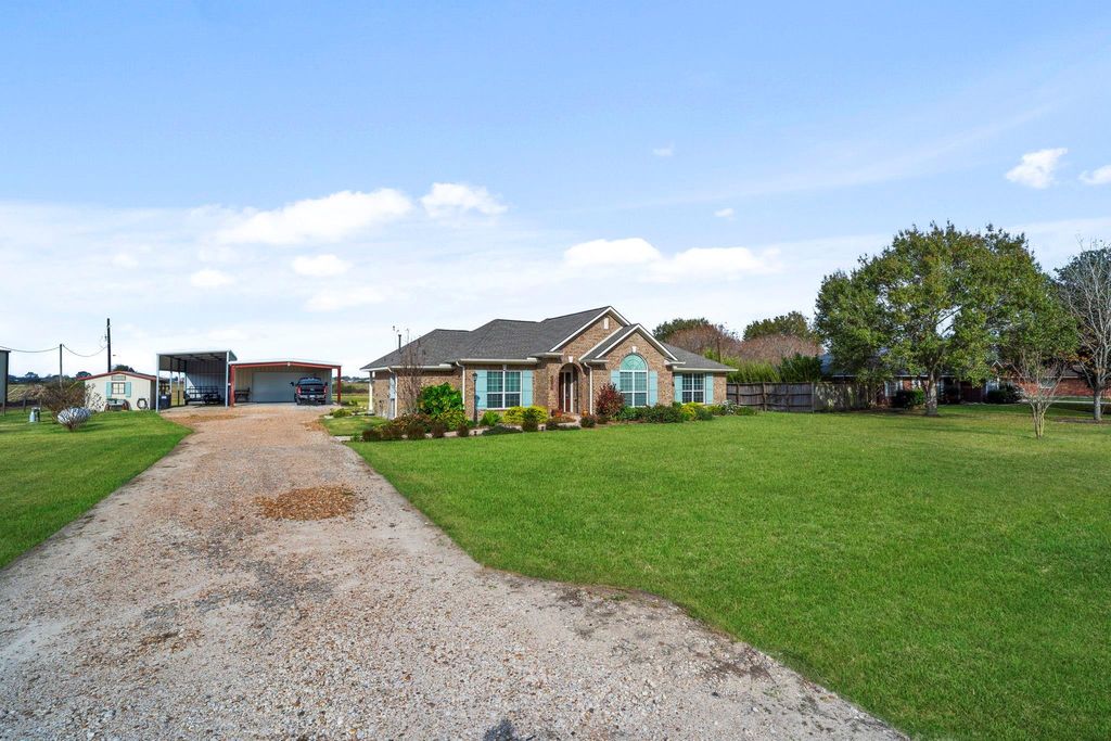 Photo of 9016 Dixie Lane, Needville, TX 77461 (MLS # 21495169)