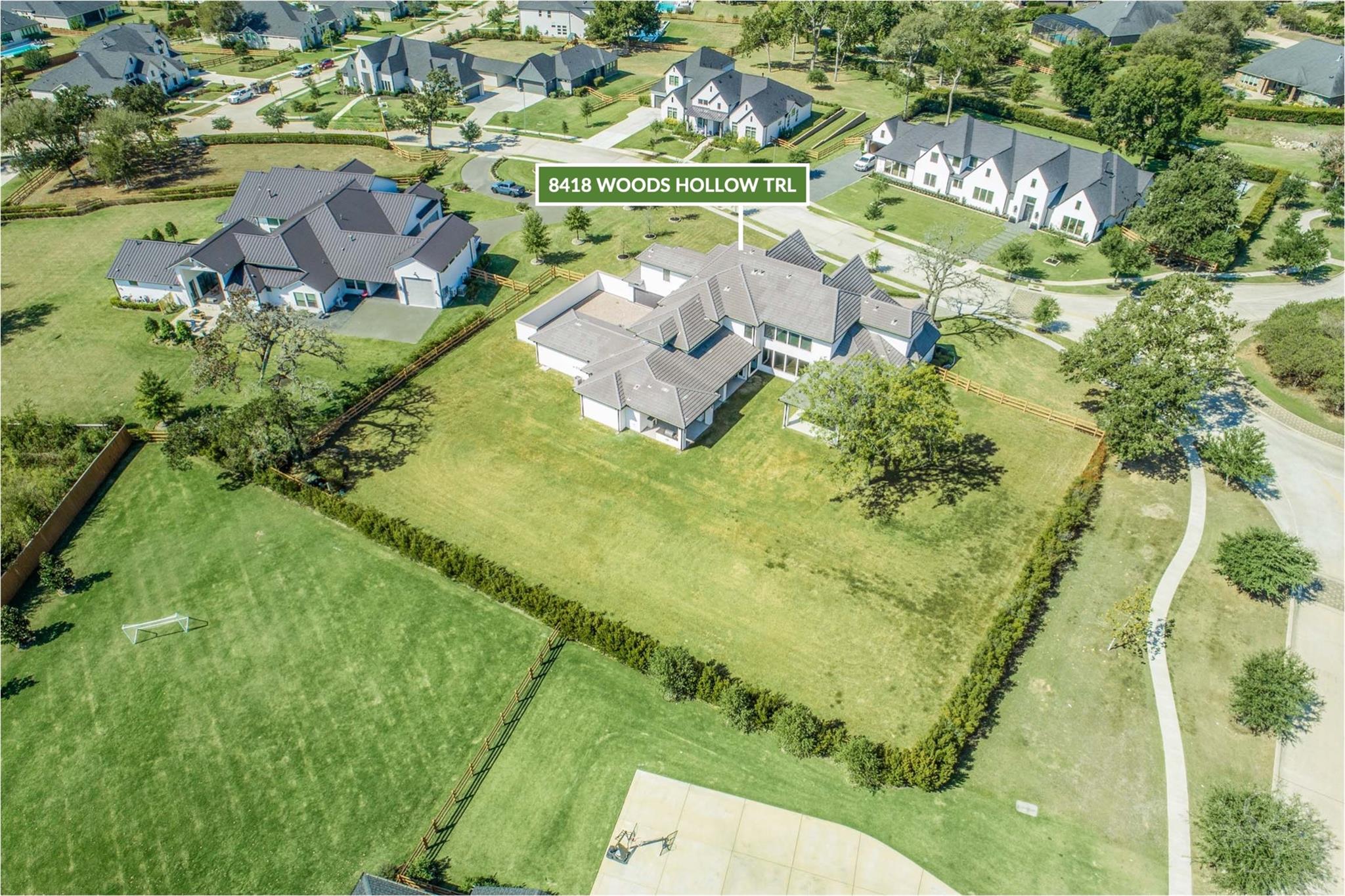 8418 Woods Hollow Trail