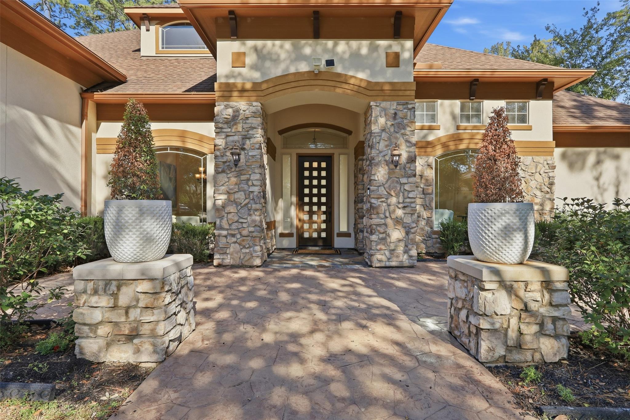 9120 Kenilworth Street