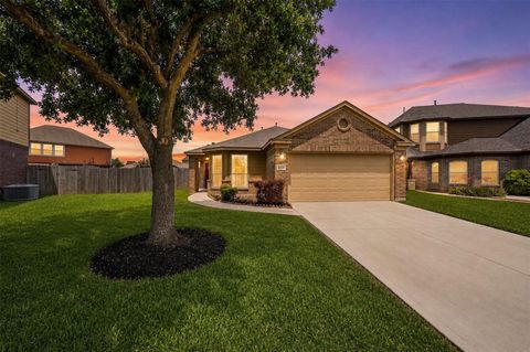 Homes For Sale - 14415 Tabitha Court<br/> Houston, TX 77090