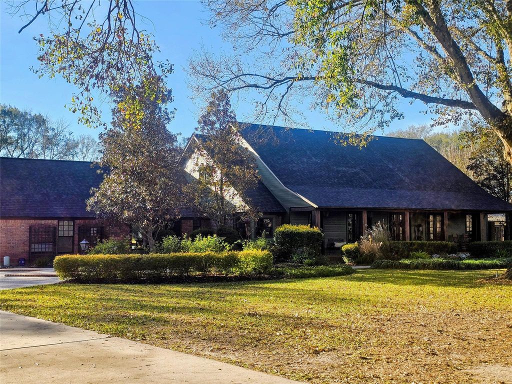 Photo of 1395 Ford Avenue, Dayton, TX 77535 (MLS # 59389072)