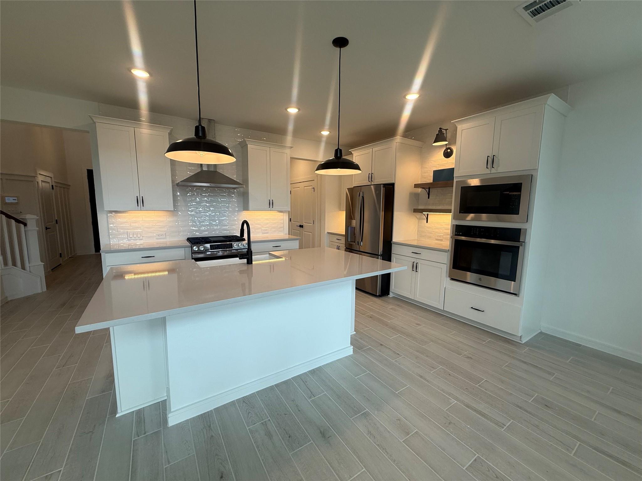 7918 Palm Glade Drive