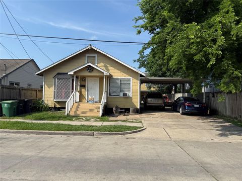 Photo of 6723 Avenue P, Houston, TX 77011 (MLS # 34564922)
