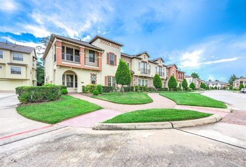 Photo of 14531 San Pietro Drive, Houston, TX 77070 (MLS # 73887580)