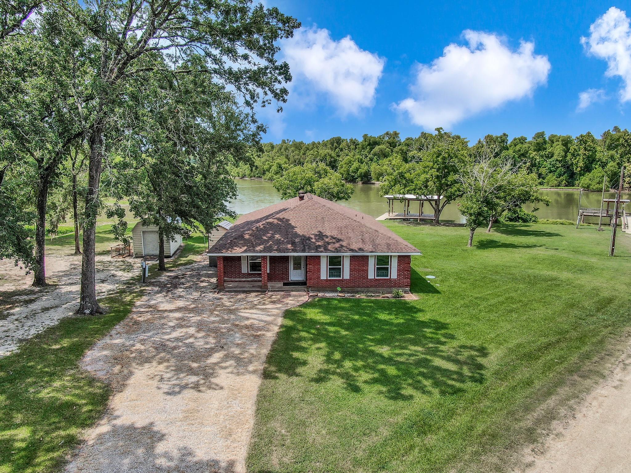361 S Lakeside Drive
