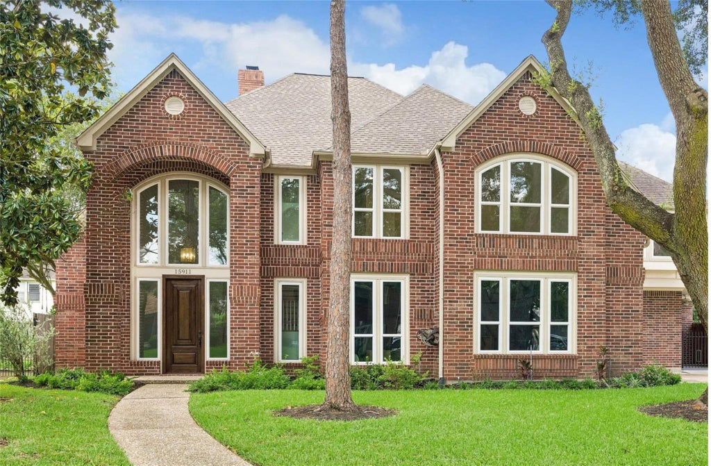 Photo of 15911 Redwood Place Drive, Houston, TX 77079 (MLS # 72242509)