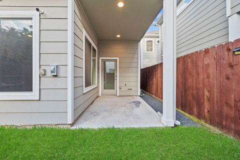 Tiny photo for 2307 Clementine Street, Houston, TX 77020 (MLS # 12390247)