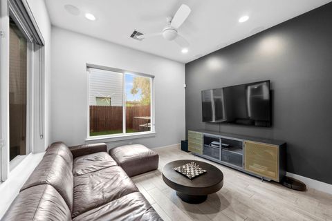 Tiny photo for 2307 Clementine Street, Houston, TX 77020 (MLS # 12390247)