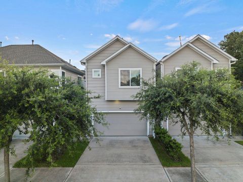 Tiny photo for 2307 Clementine Street, Houston, TX 77020 (MLS # 12390247)