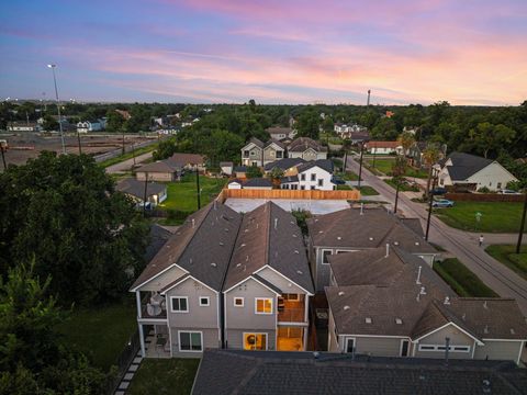 Tiny photo for 2307 Clementine Street, Houston, TX 77020 (MLS # 12390247)
