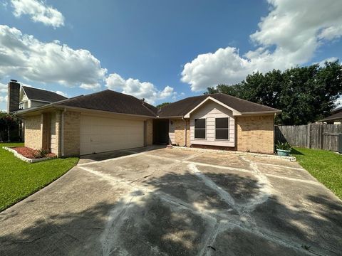Photo of 239 Kings Way, Stafford, TX 77477 (MLS # 34942465)