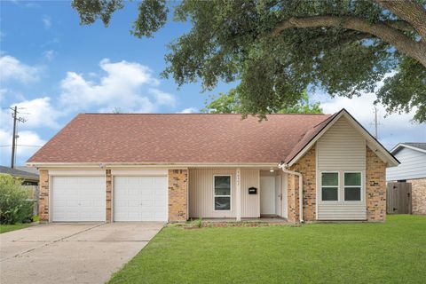 Photo of 10507 Kirkhall Drive, Houston, TX 77089 (MLS # 31474480)