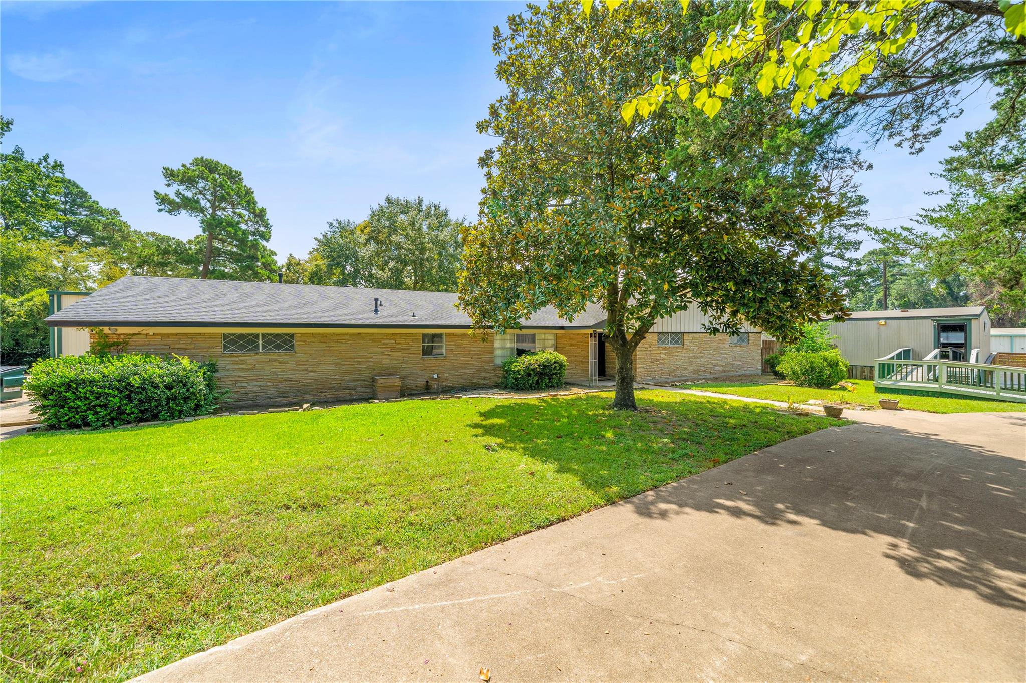 2815 Montgomery Road