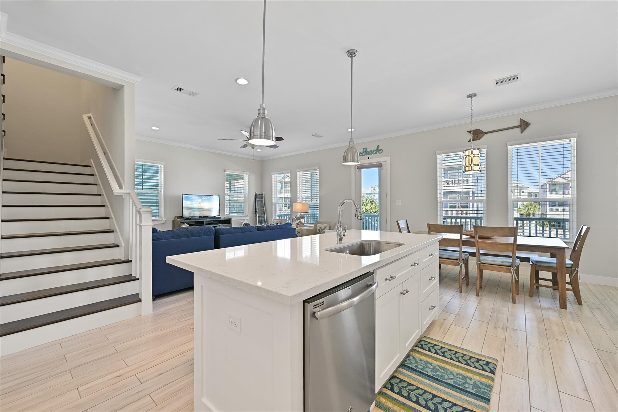 Galveston, Texas, 77554, United States, 4 Bedrooms Bedrooms, ,4 BathroomsBathrooms,Residential,Active,2024195