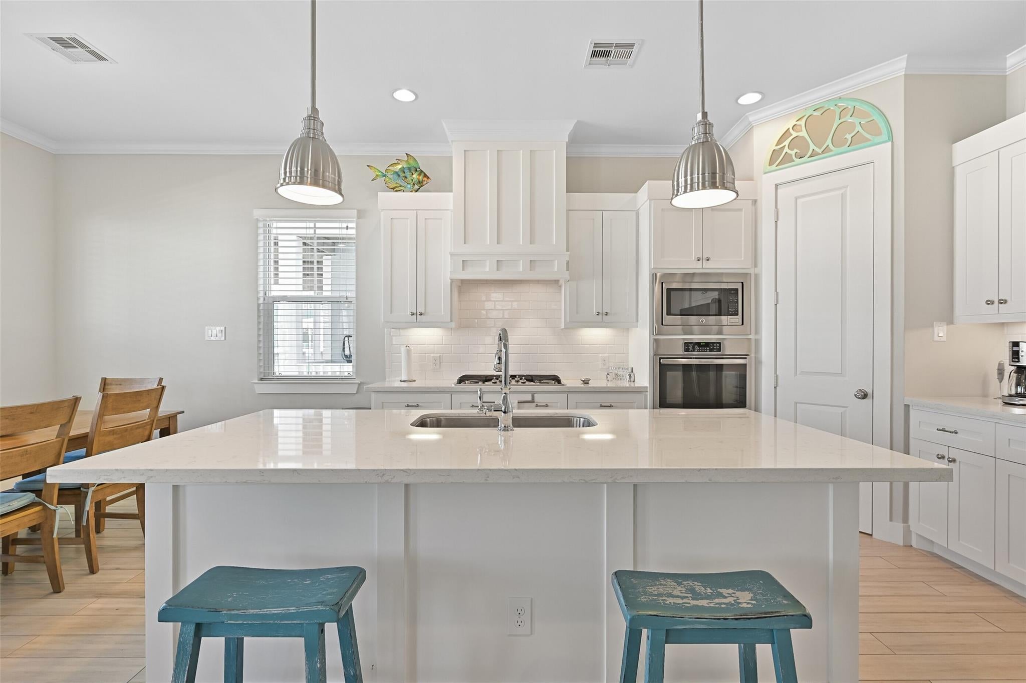 Galveston, Texas, 77554, United States, 4 Bedrooms Bedrooms, ,4 BathroomsBathrooms,Residential,Active,2024195
