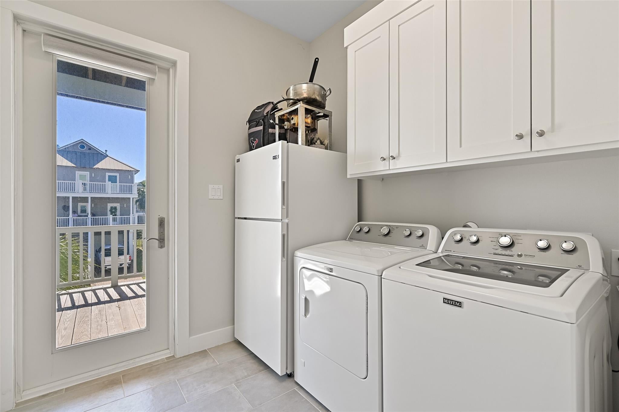 Galveston, Texas, 77554, United States, 4 Bedrooms Bedrooms, ,4 BathroomsBathrooms,Residential,Active,2024195