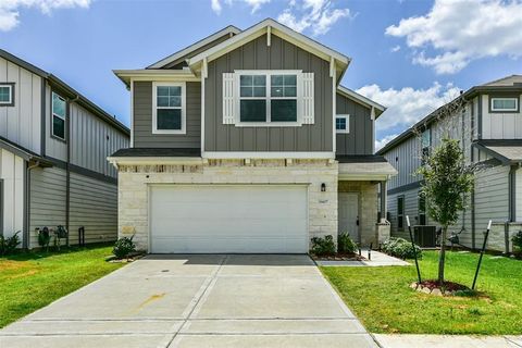 Photo of 11627 Braemar Village Drive, Tomball, TX 77375 (MLS # 98727843)