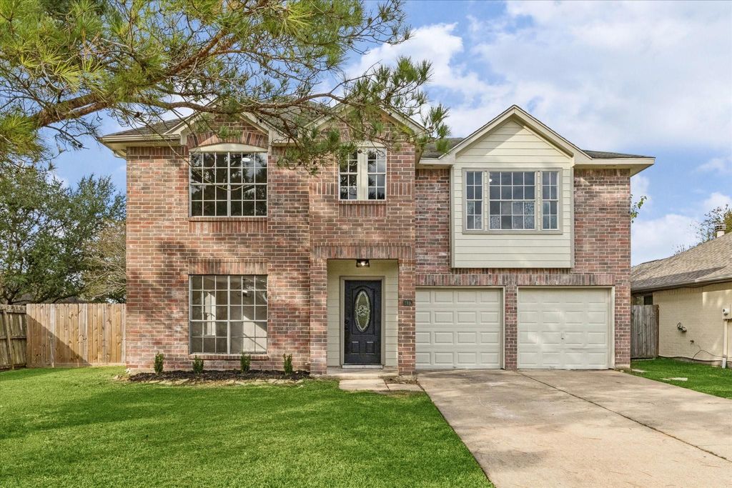 Photo of 218 Diamond Bay Drive, Dickinson, TX 77539 (MLS # 48237992)