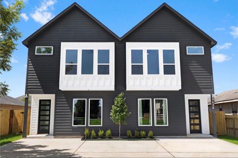 Photo of 8414 Cannon Street, Houston, TX 77051 (MLS # 96843752)