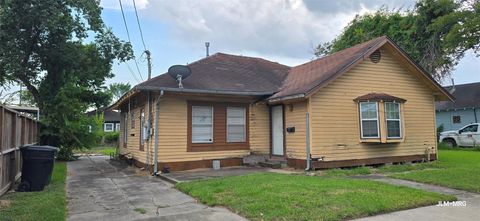 Photo of 6712 Avenue J, Houston, TX 77011 (MLS # 61583628)