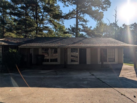 Photo of 88 Gazebo Street #A, Huntsville, TX 77340 (MLS # 85346818)