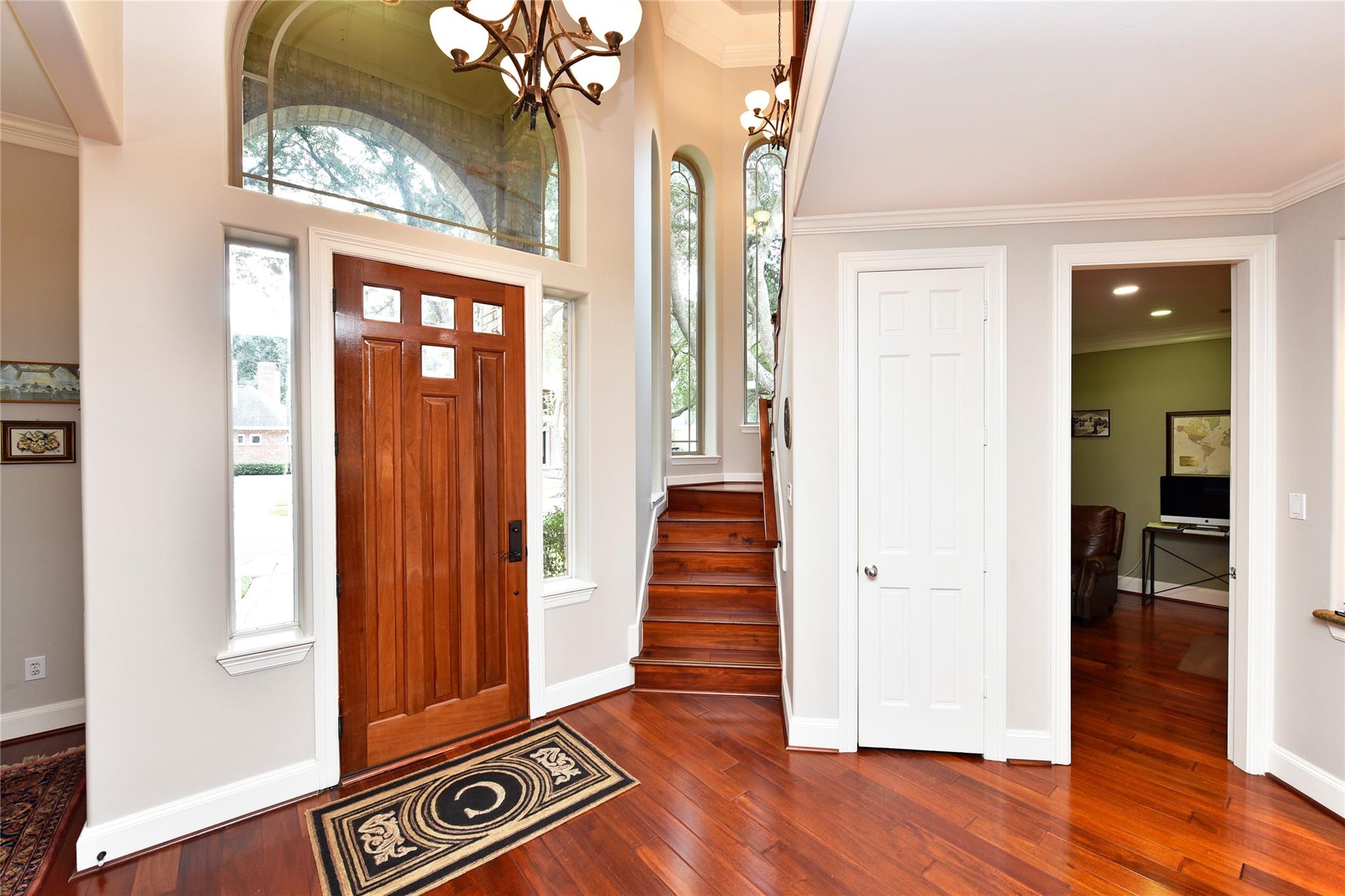 3315 Meadowside Drive
