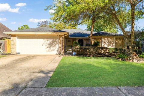 Photo of 6207 Canada Drive, Pasadena, TX 77505 (MLS # 19717300)