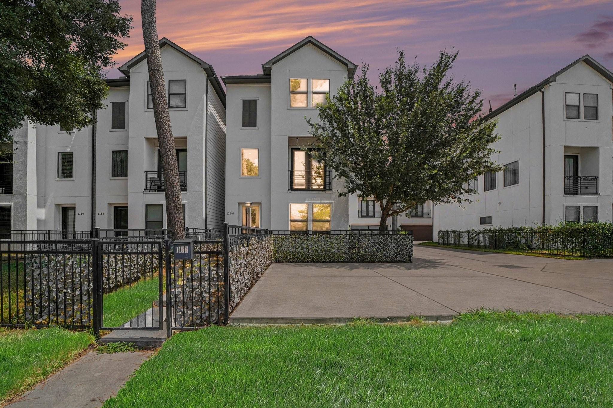 1156 Wycliffe Drive