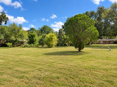 Photo of 2211 Erickson Street, La Marque, TX 77568 (MLS # 18814325)