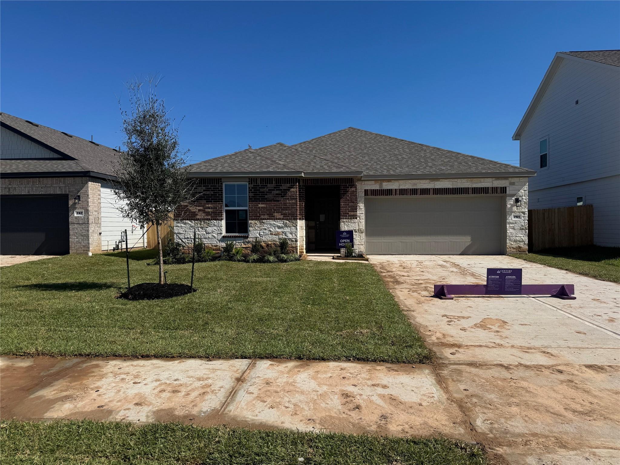 751 Red Mulberry Street