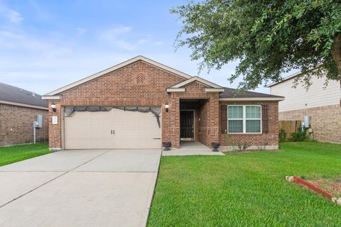 Photo of 315 Hawks View Drive, La Marque, TX 77568 (MLS # 31414614)