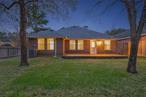 Tiny photo for 2 Garden Lodge Place, The Woodlands, TX 77382 (MLS # 68112831)
