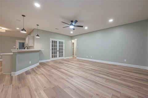 Tiny photo for 2 Garden Lodge Place, The Woodlands, TX 77382 (MLS # 68112831)