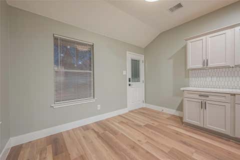 Tiny photo for 2 Garden Lodge Place, The Woodlands, TX 77382 (MLS # 68112831)
