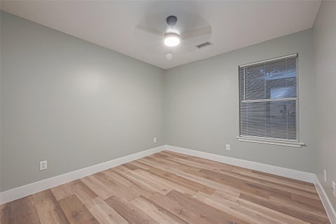 Tiny photo for 2 Garden Lodge Place, The Woodlands, TX 77382 (MLS # 68112831)