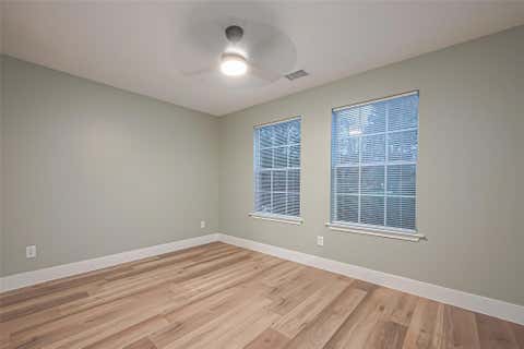Tiny photo for 2 Garden Lodge Place, The Woodlands, TX 77382 (MLS # 68112831)