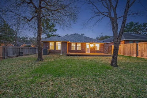 Tiny photo for 2 Garden Lodge Place, The Woodlands, TX 77382 (MLS # 68112831)
