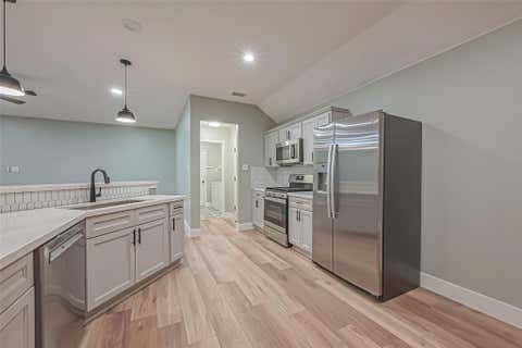 Tiny photo for 2 Garden Lodge Place, The Woodlands, TX 77382 (MLS # 68112831)
